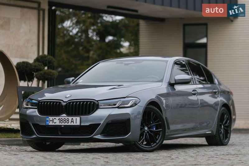 Седан BMW 5 Series 2022 в Львові