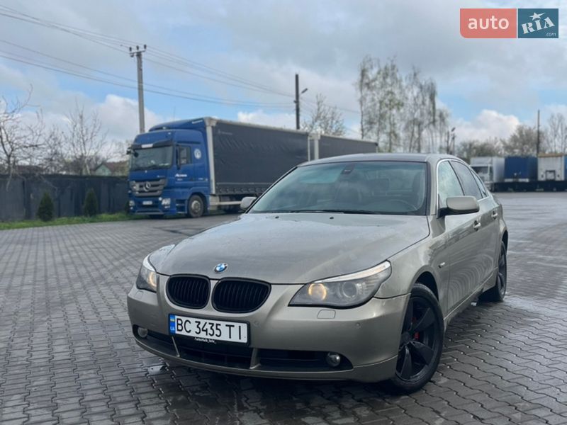 Седан BMW 5 Series 2004 в Стрию