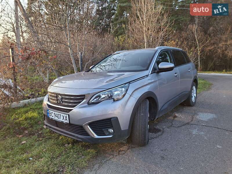 Внедорожник / Кроссовер Peugeot 5008 2019 в Львове