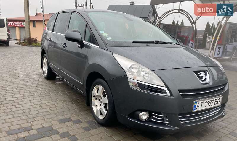 Микровэн Peugeot 5008 2013 в Надворной
