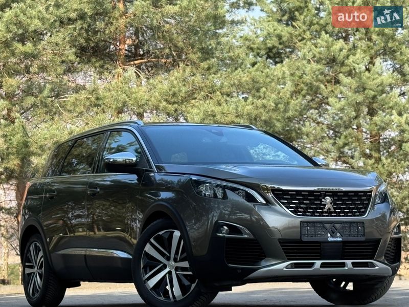 Внедорожник / Кроссовер Peugeot 5008 2018 в Дрогобыче