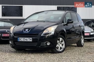 Мікровен Peugeot 5008 2013 в Стрию