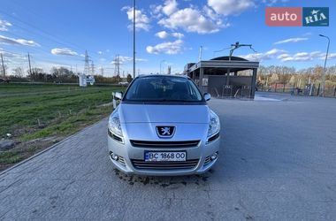 Мікровен Peugeot 5008 2011 в Івано-Франково