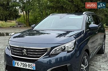 Позашляховик / Кросовер Peugeot 5008 2019 в Дубні