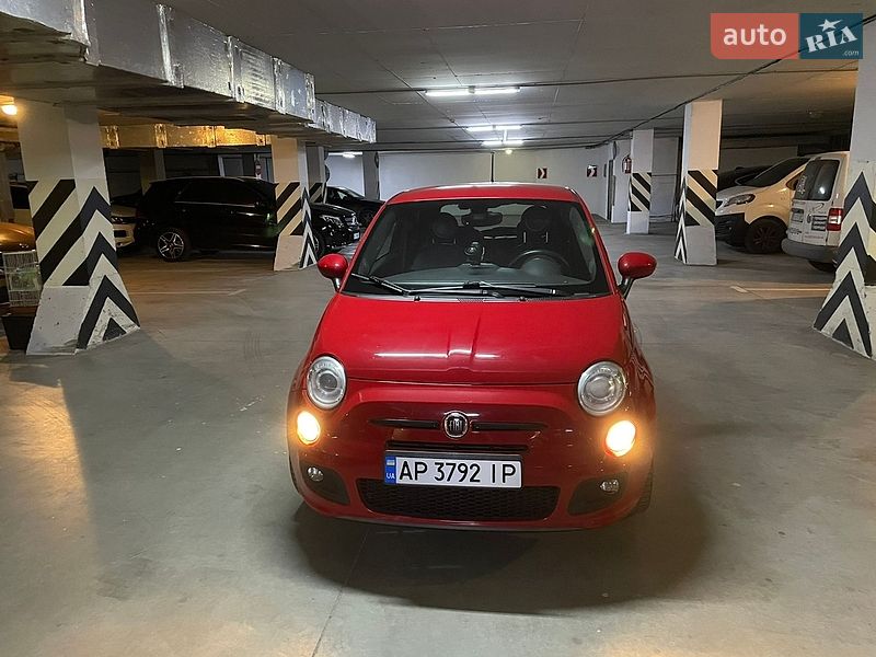 Хэтчбек Fiat 500 2015 в Запорожье