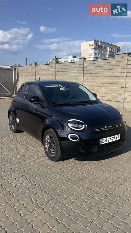 Хэтчбек Fiat 500e 2021 в Черноморске