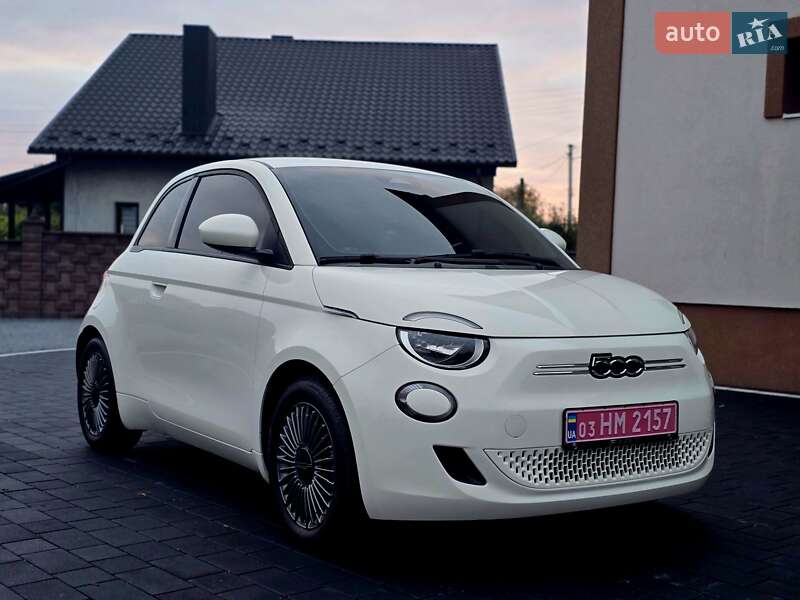 Хетчбек Fiat 500e 2023 в Дубні Хетчбек Fiat 500e 2023 в Дубні