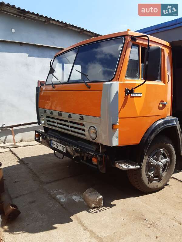 Самосвал КамАЗ 55111 1991 в Окнах