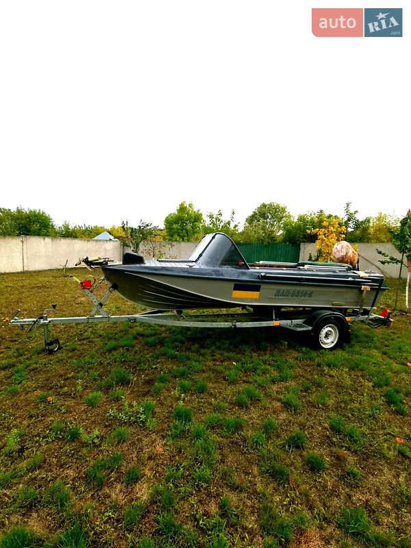 Лодка Казанка 5М2 1990 в Иванкове