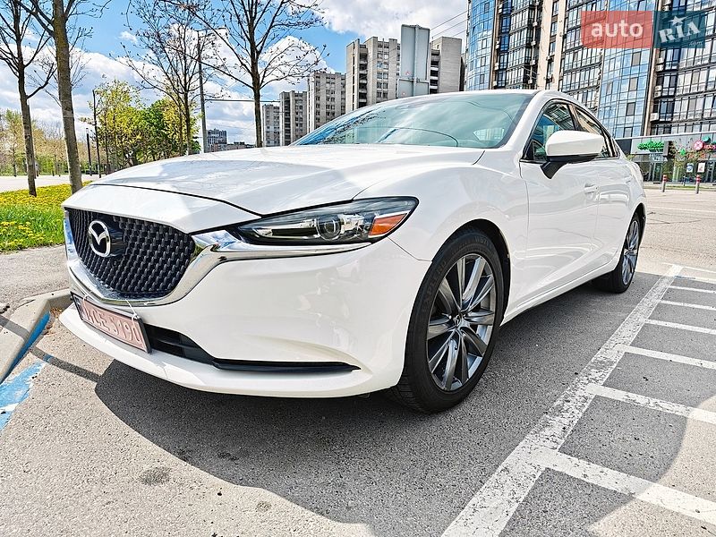 Седан Mazda 6 2018 в Днепре