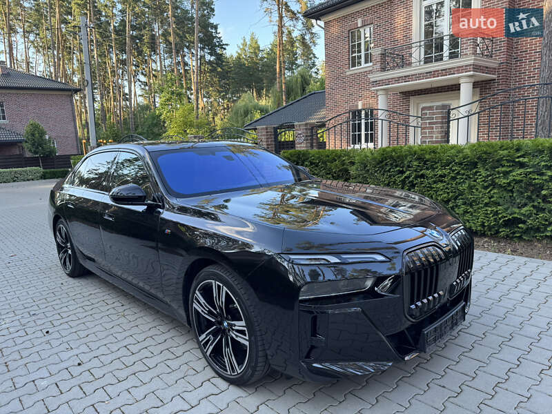 Седан BMW 7 Series 2024 в Киеве Седан BMW 7 Series 2024 в Киеве