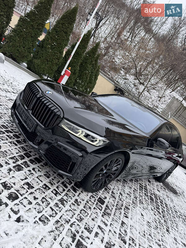 Седан BMW 7 Series 2022 в Киеве