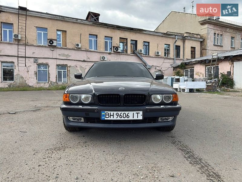 Седан BMW 7 Series 2000 в Одессе Седан BMW 7 Series 2000 в Одессе