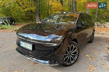 Внедорожник / Кроссовер Zeekr 7X 2025 в Баре Внедорожник / Кроссовер Zeekr 7X 2025 в Баре