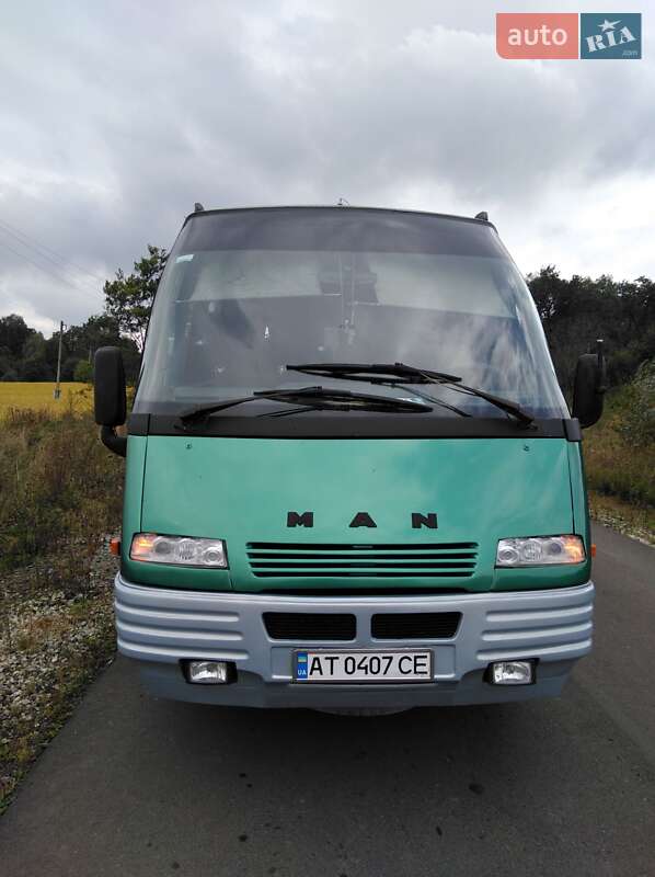 Туристичний / Міжміський автобус MAN 8.150 пас 2001 в Снятині