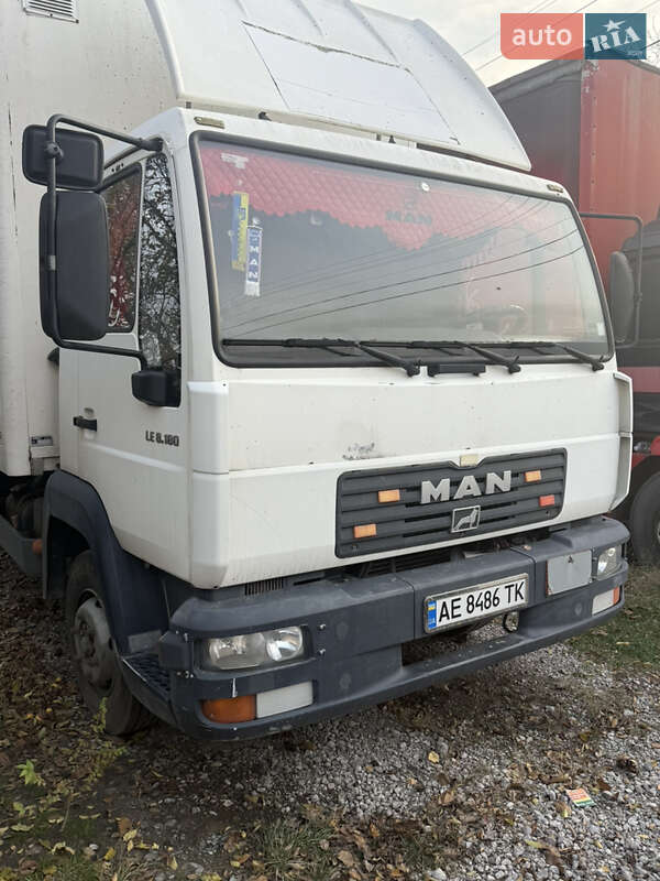 Грузовой фургон MAN 8.180 2004 в Днепре