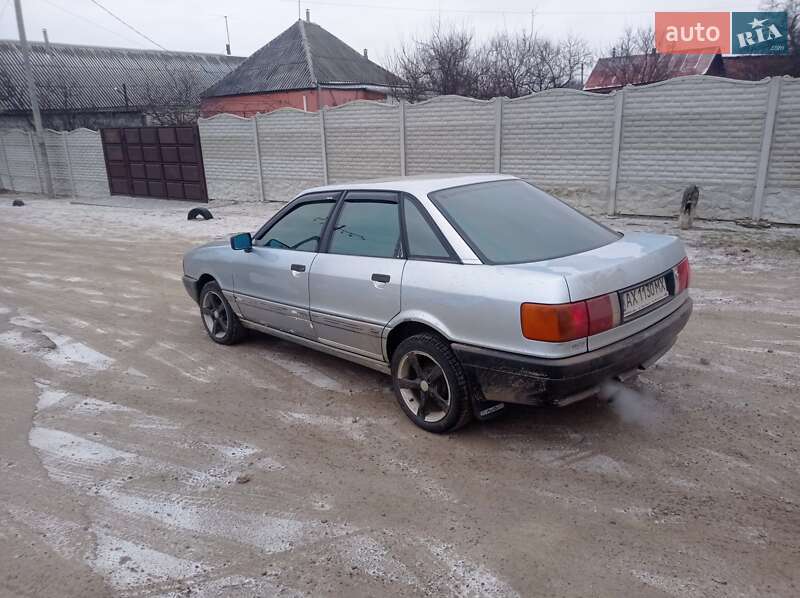 Седан Audi 80 1988 в Харькове