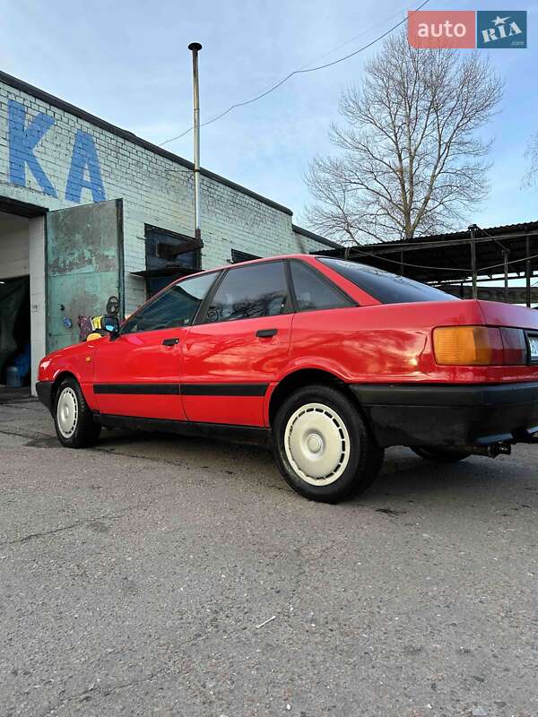 Седан Audi 80 1989 в Чернигове