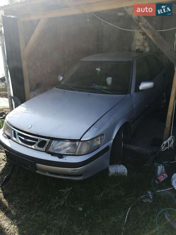 Хэтчбек Saab 9-3 2001 в Черкассах Хэтчбек Saab 9-3 2001 в Черкассах