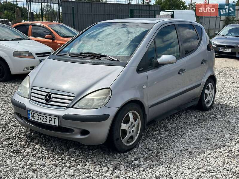 Хетчбек Mercedes-Benz A-Class 2000 в Дніпрі Хетчбек Mercedes-Benz A-Class 2000 в Дніпрі