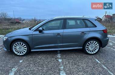 Хетчбек Audi A3 Sportback 2016 в Львові