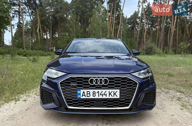 Хэтчбек Audi A3 2023 в Киеве