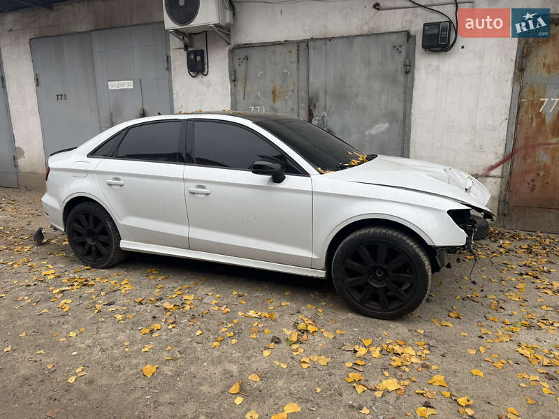 Седан Audi A3 2014 в Киеве Седан Audi A3 2014 в Киеве