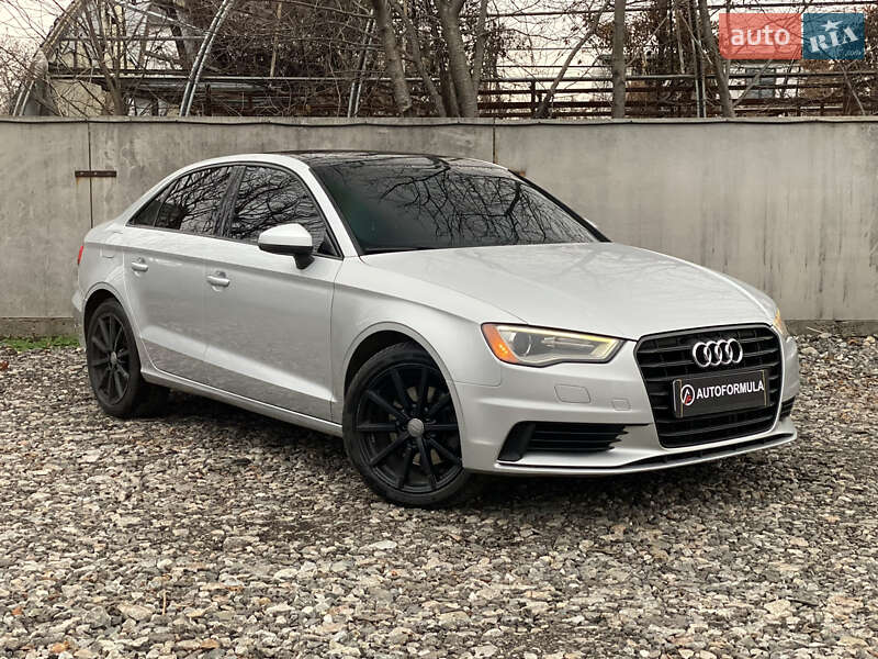 Седан Audi A3 2014 в Киеве