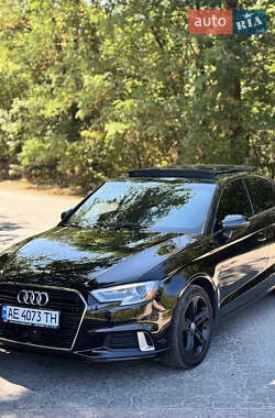Седан Audi A3 2017 в Днепре