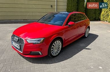 Хэтчбек Audi A3 2016 в Львове