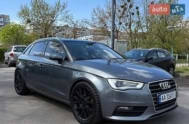 Хетчбек Audi A3 2016 в Києві