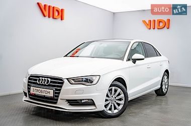 Седан Audi A3 2015 в Киеве