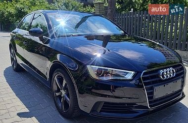 Седан Audi A3 2014 в Ивано-Франковске
