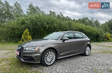 Хэтчбек Audi A3 2016 в Яворове