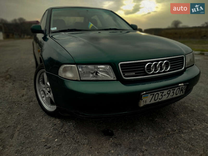 Седан Audi A4 1997 в Белгороде-Днестровском Седан Audi A4 1997 в Белгороде-Днестровском