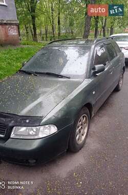 Універсал Audi A4 2000 в Києві