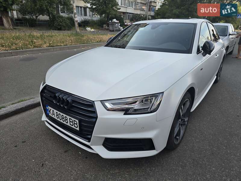 Седан Audi A4 2017 в Киеве