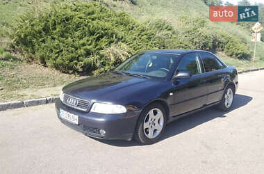 Седан Audi A4 1999 в Чернигове