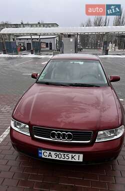 Седан Audi A4 1999 в Черкасах