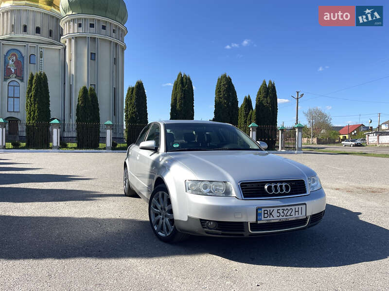 Седан Audi A4 2002 в Дубно