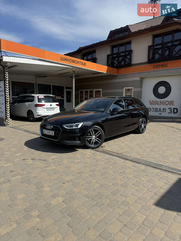 Универсал Audi A4 2020 в Сваляве