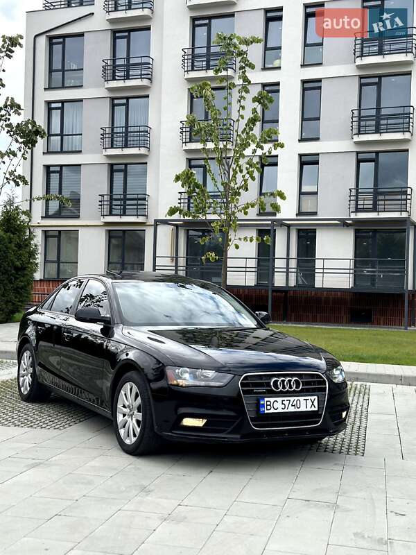 Седан Audi A4 2013 в Самборе
