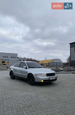 Седан Audi A4 1999 в Калуші