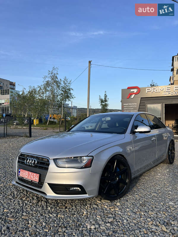 Седан Audi A4 2012 в Черновцах