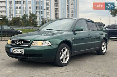 Седан Audi A4 1997 в Киеве