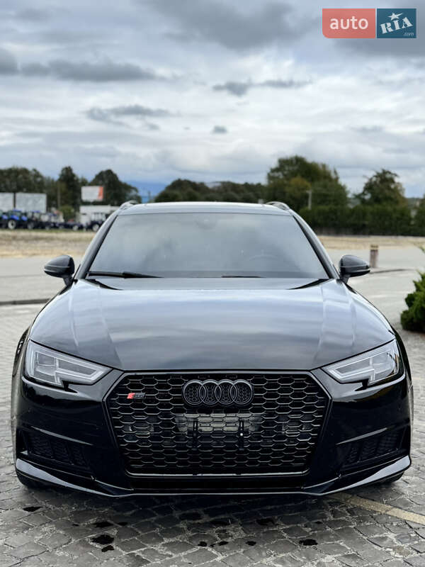 Универсал Audi A4 2016 в Мукачево