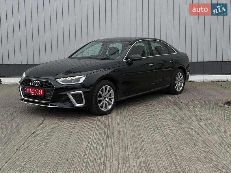 Седан Audi A4 2021 в Чернівцях