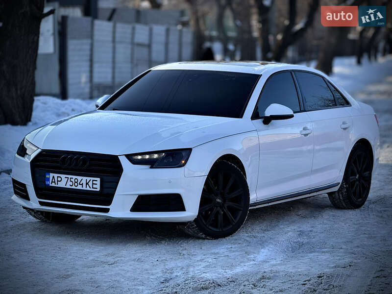 Седан Audi A4 2016 в Запорожье