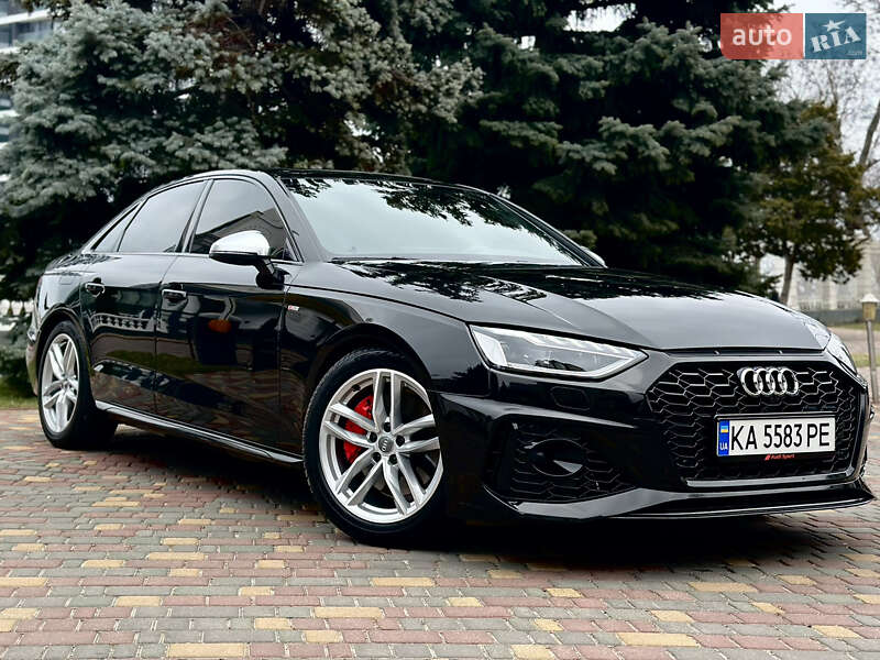 Седан Audi A4 2022 в Одессе