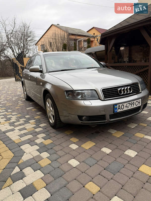 Универсал Audi A4 2004 в Тячеве